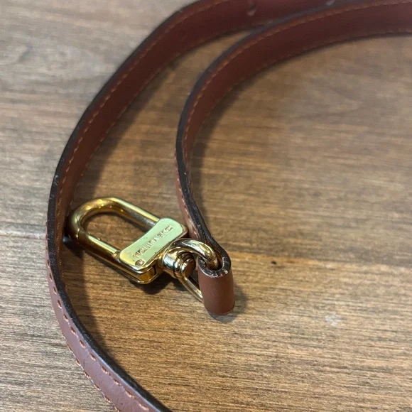 Louis Vuitton Brown Leather Strap with Gold Hardware Clips - Picture 5 of 5